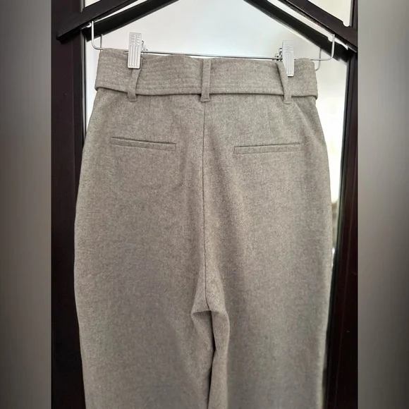 ARITZIA WILFRED JALLADE Light Gray Belted Trousers (US 0) - Picture 6 of 9